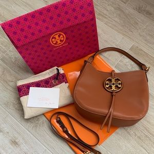 Tory Burch Hobo mini metal logo